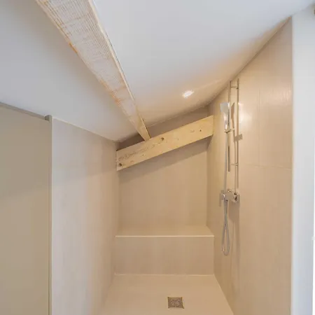 A C 2br 6p Sea View- St-tropez * סן טרופז